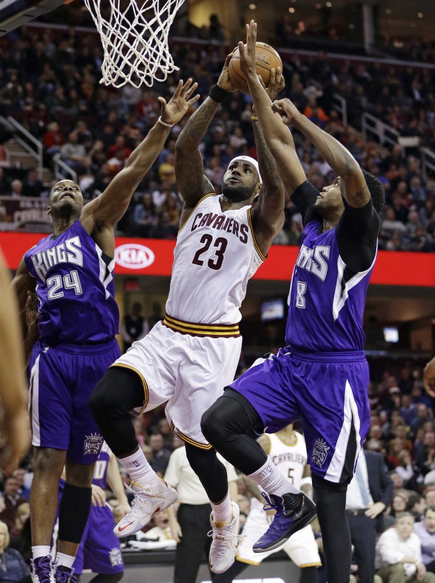 Liderados por Love e Irving, Cavaliers vencen 101-90 a Kings