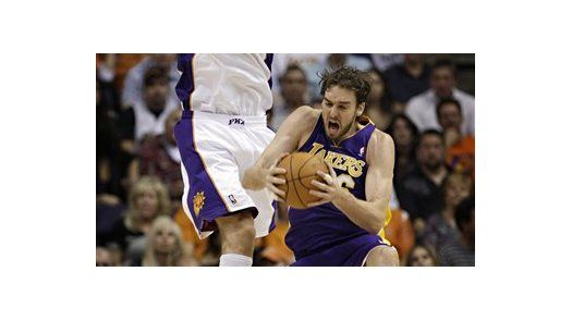 NBA: Lakers 114, Suns 106; Odom logra 18 puntos y 17 rebotes