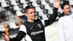 PAOK vence 3-2 a Panionios y sigue de líder en liga griega