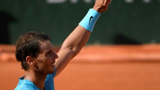 Nadal se pasea ante Pella hasta tercera ronda de Roland Garros
