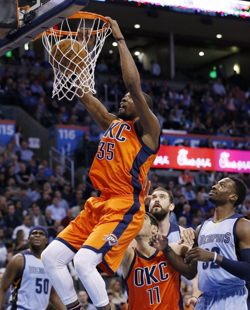 Durant vuelve y guía al Thunder a la victoria
