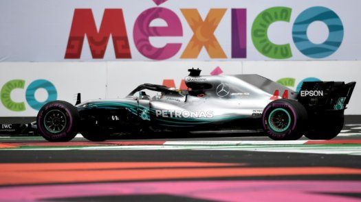 Hamilton se desafía permanentemente, asegura el jefe de Mercedes