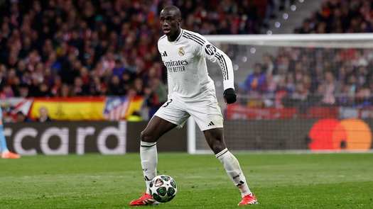 Defensor del Real Madrid Ferland Mendy sufre lesión muscular Defensor del Real Madrid Ferland Mendy sufre lesión muscular