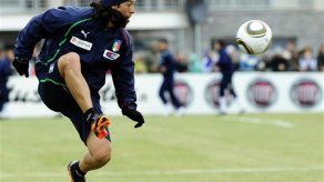 Mundial: Rossi y Borriello quedan fuera de Italia