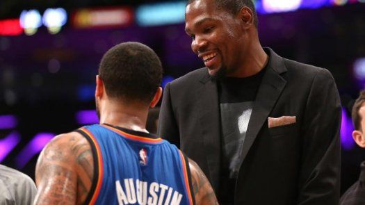 Los Clippers frenan a los Bulls y Harden, Curry y Lillard brillan
