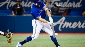 Azulejos pega 3 HRs en triunfo sobre Rangers