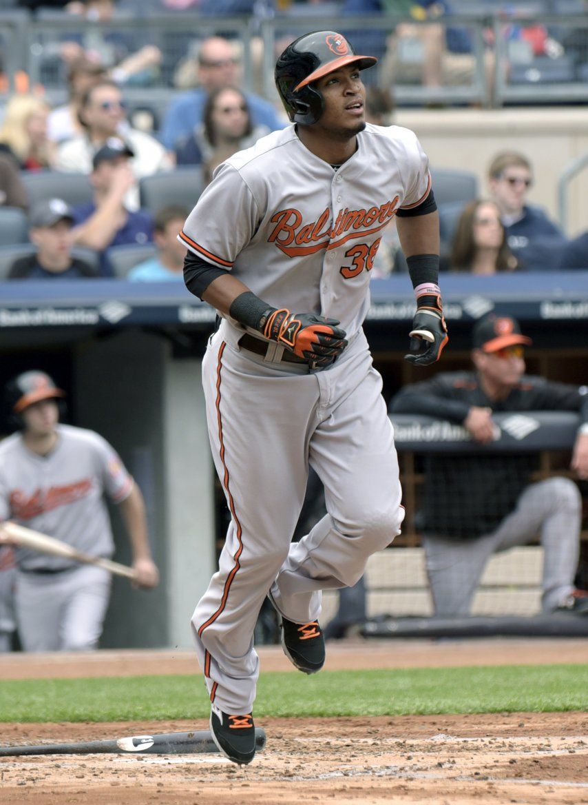 Orioles vencen a Yanquis con jonrones de Paredes y De Aza