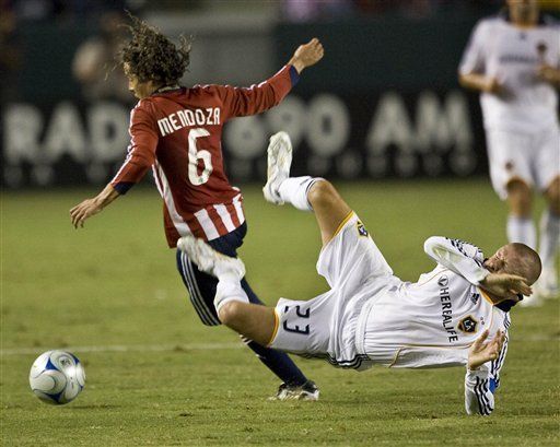 MLS: Galaxy empata 2-2 a Chivas con gol de Gordon