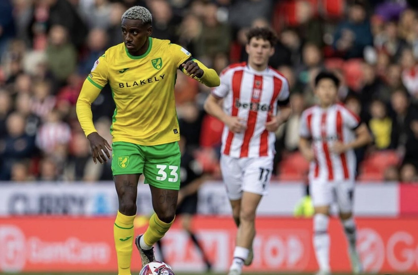 José Córdoba fue expulsado en derrota del Norwich City ante Sunderland