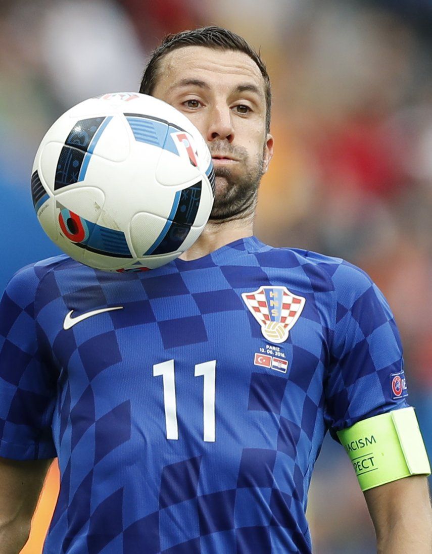 Srna viaja a Croacia tras deceso de su padre