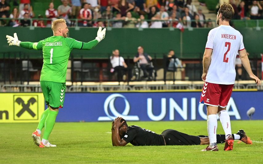 La Federación austríaca reacciona a la aparición de agujero en Estadio de Viena