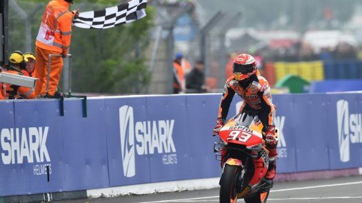 Márquez refuerza su liderato con una nueva victoria en Francia