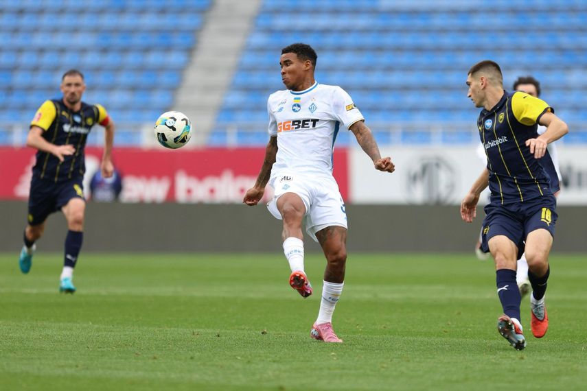 Eduardo Guerrero anota con el Dinamo Kiev en la Conference League