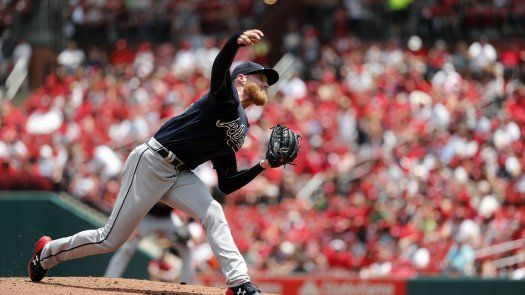 Foltynewicz concreta barrida de Bravos sobre Cardenales