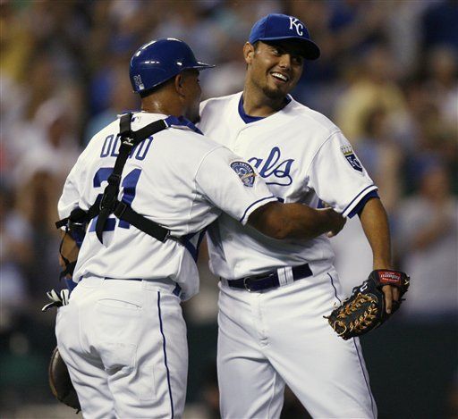 MLB: Reales 6, Rangers 3; Hochevar poncha a 13