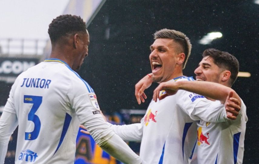 Leeds y Burnley certifican su ascenso a la Premier League