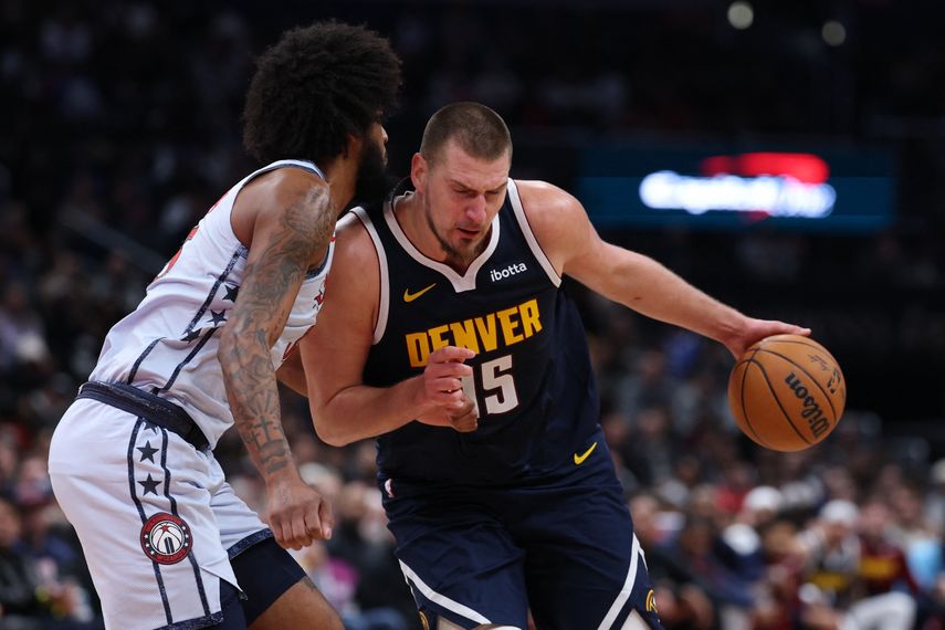 Los Nuggets vencieron a los Hawks con un demoledor Nikola Jokic