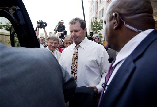 Clemens se declara inocente de perjurio en la corte