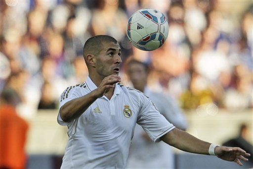 Benzema anota 2 goles y el Madrid vence 3-1 al Hertha Berlí­n