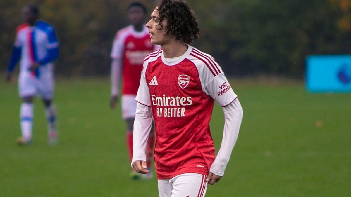 Luis Muñoz de ascendencia panameña hace historia en la UEFA Youth League Luis Muñoz de ascendencia panameña hace historia en la UEFA Youth League