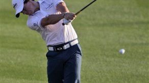 McIlroy en aprietos en la lucha por el tí­tulo de dinero