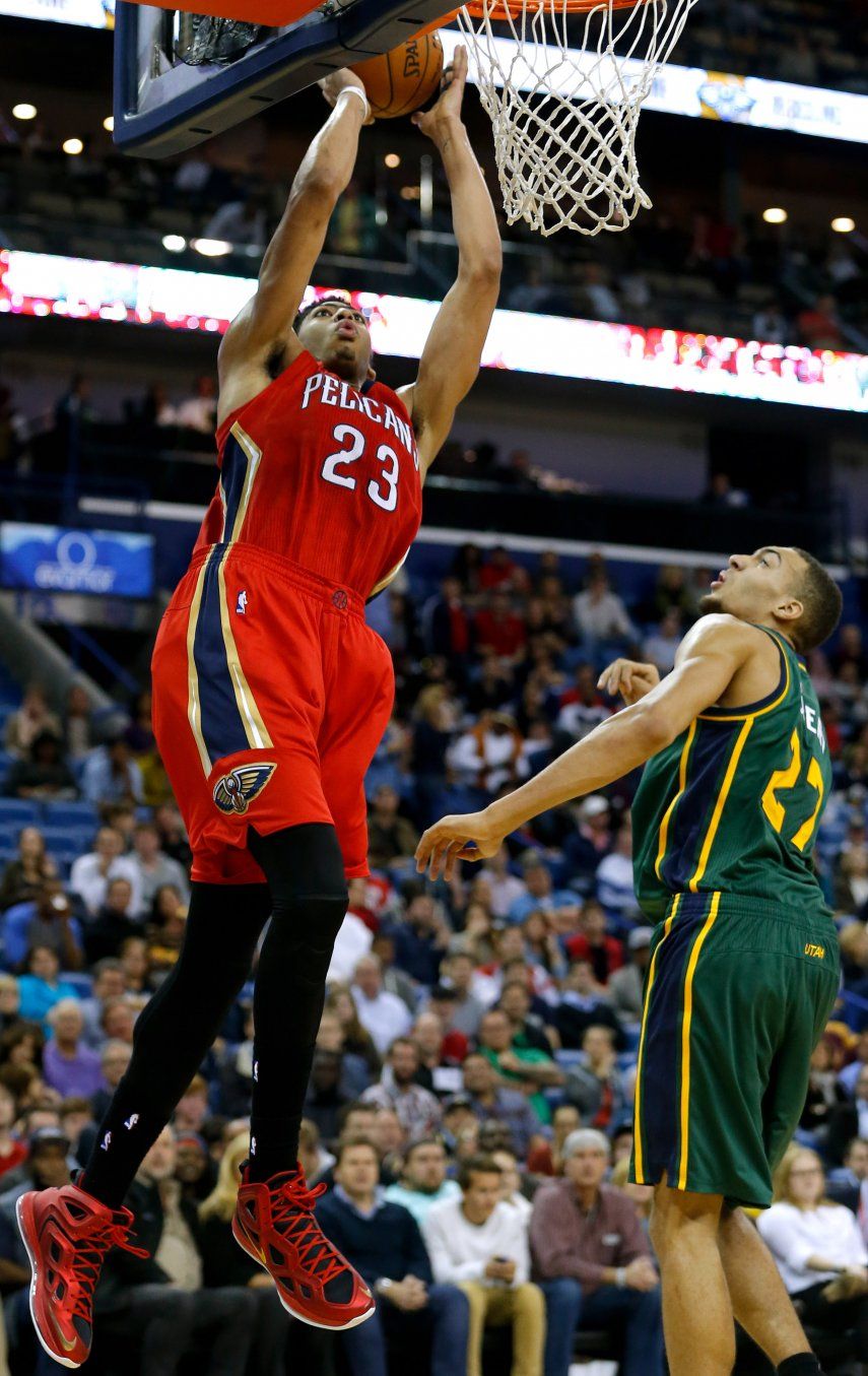 Davis vuelve y Pelicans vencen a Jazz