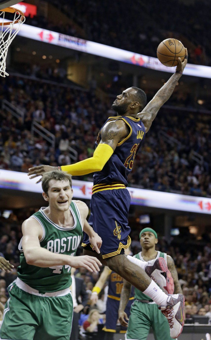 LeBron James, otra vez con la camiseta más vendida en la NBA