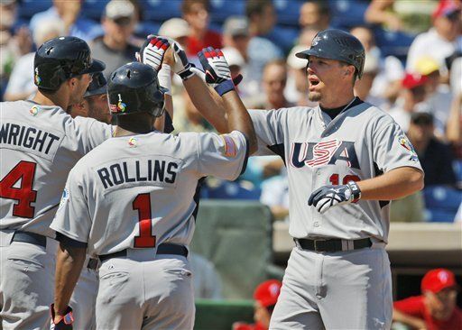 Clásico: Jones impulsa 3 carreras con jonrón ante Filis