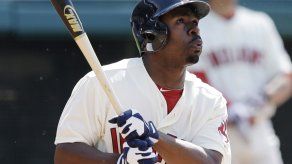 Jonrón de Bourn da triunfo a Indios ante Rockies