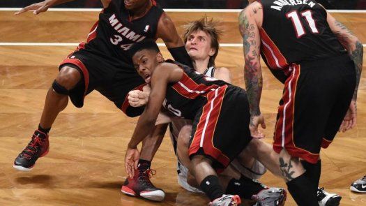 Los Nets vencen a los Heat 104-90 y siguen en la pelea en la Conferencia Este de la NBA