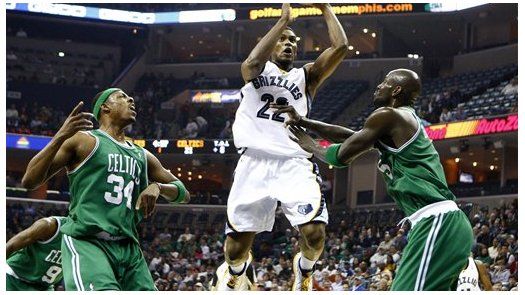 Pierce lleva a balanceados Celtics a su 11ma victoria en fila