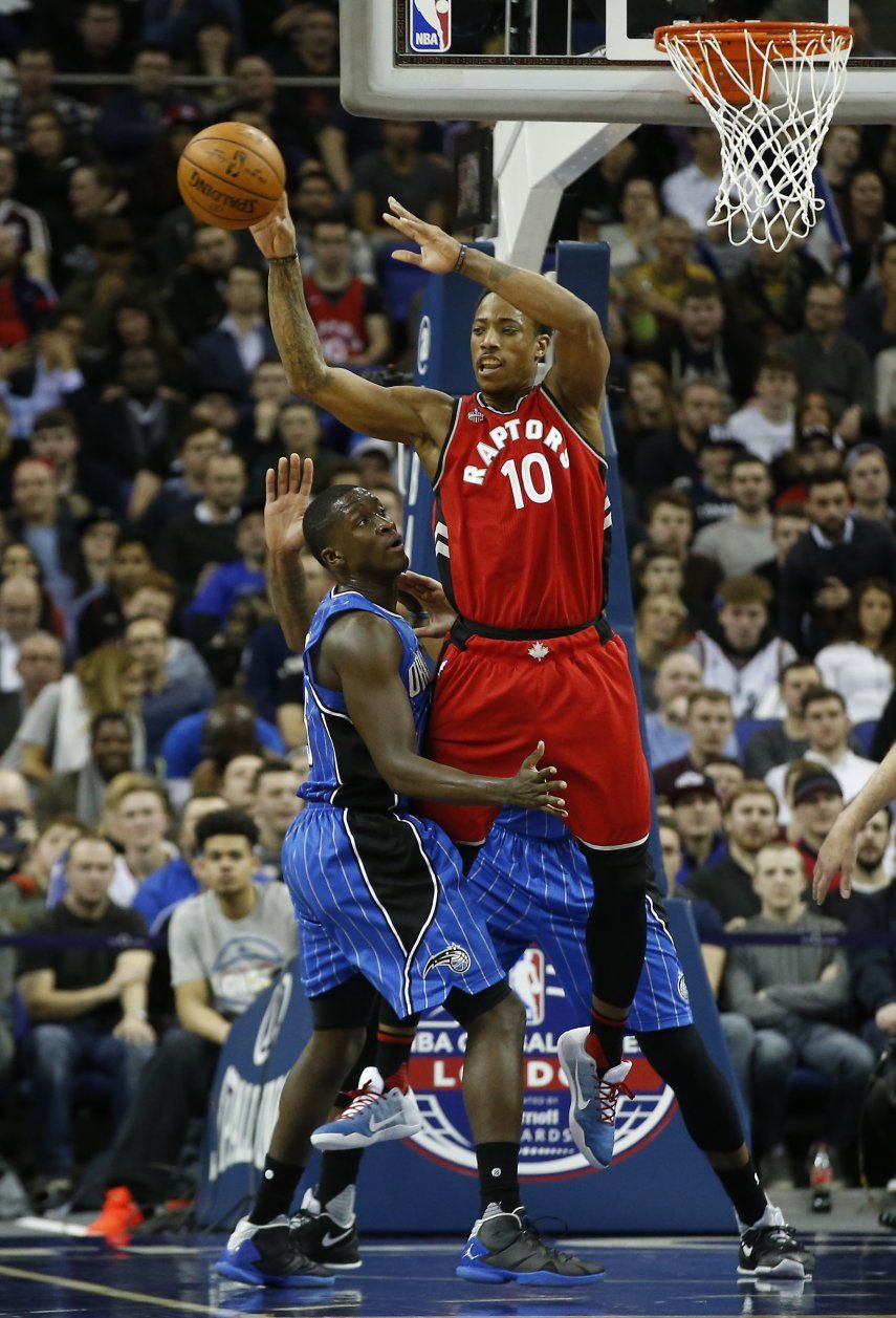 Raptors vencen al Magic 106-103 en tiempo extra