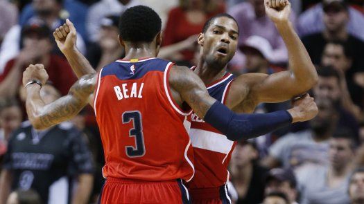 Wall anota 26 puntos y Wizards doblegan a Heat