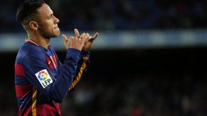 Corte brasileña congela activos de Neymar
