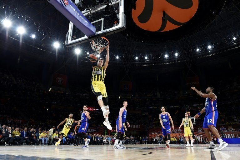 El checo Vesely, MVP de la Euroliga, se pierde el Mundial de básquetbol