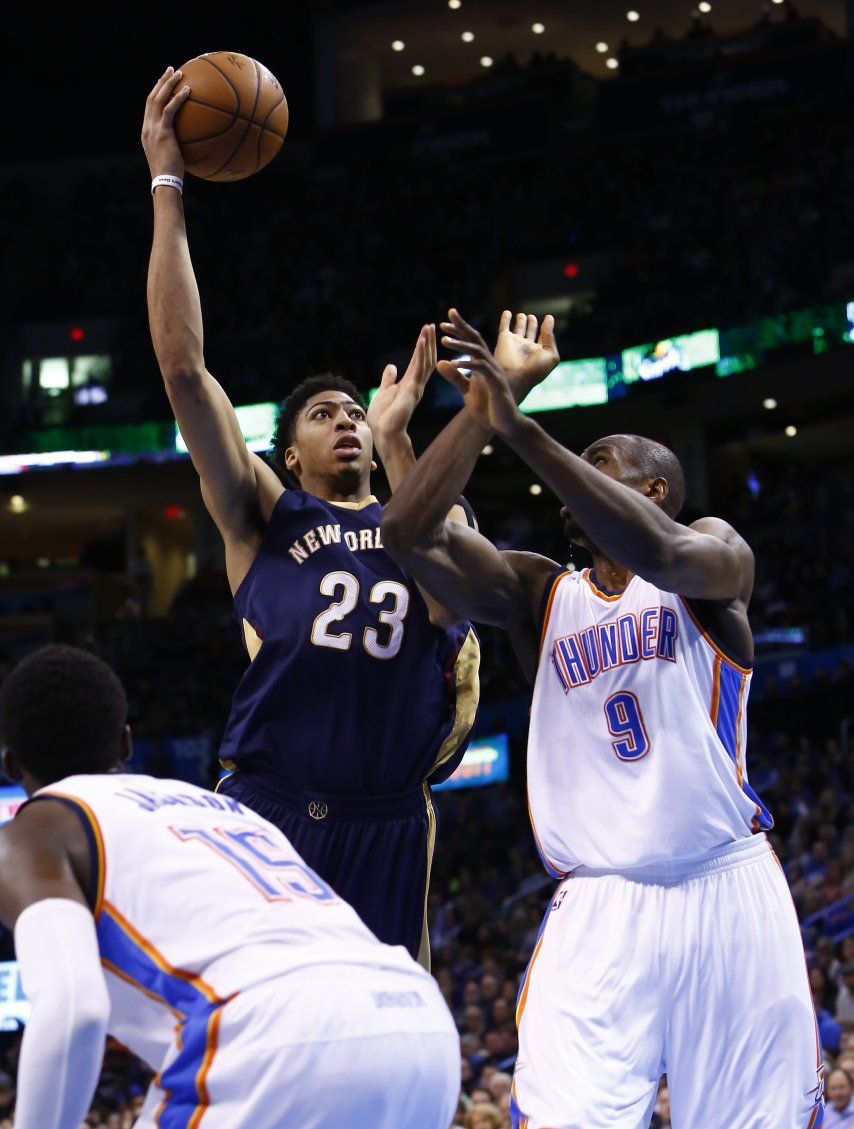 Davis encesta triple dramático para triunfo de Pelicans