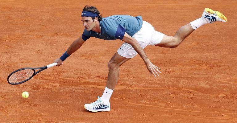 Federer vence a Djokovic y avanza a la final de Montecarlo