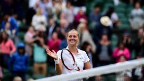 Kvitova busca la final de Wimbledon tres años después de su título