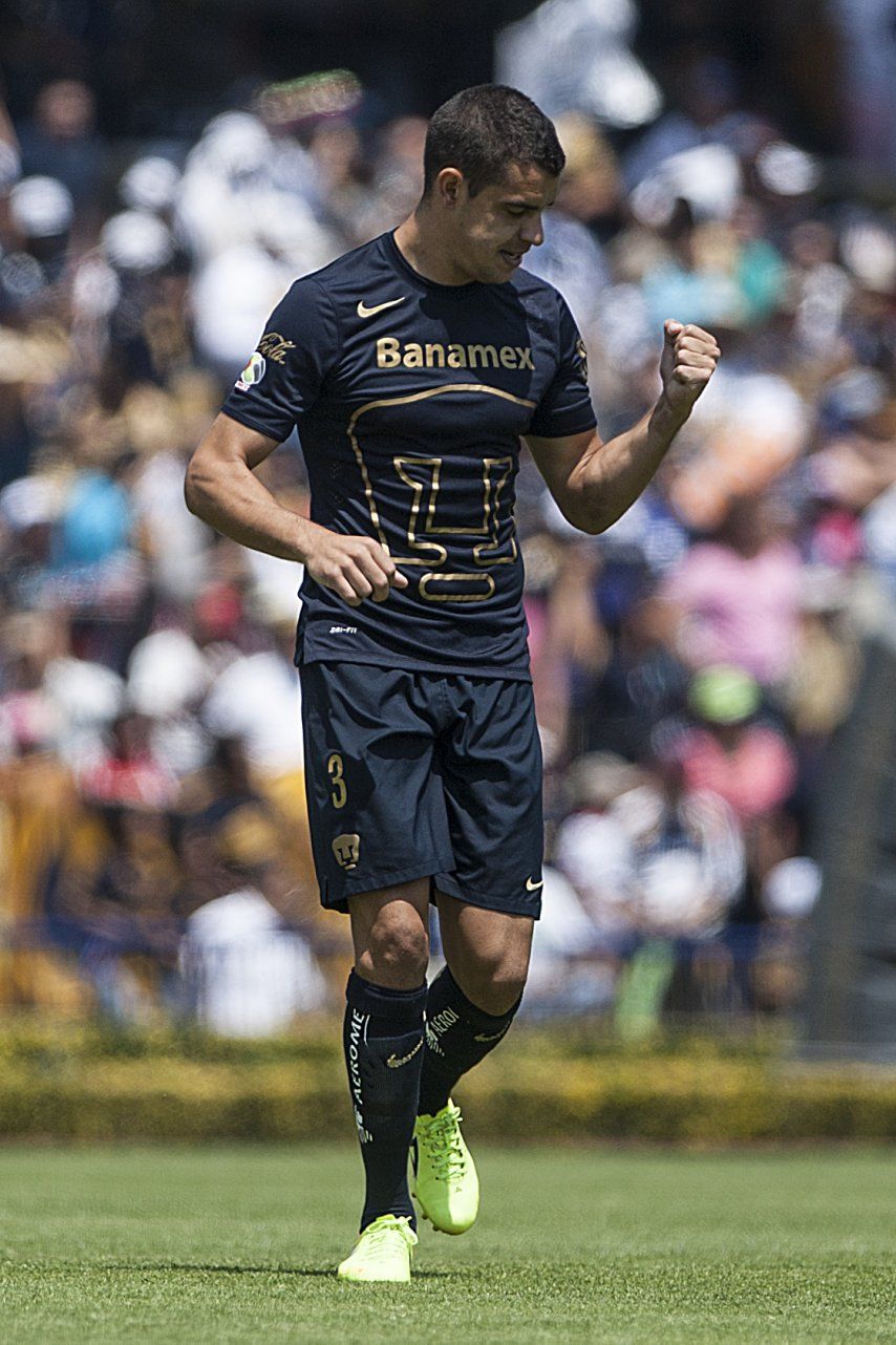 Uruguayo Alcoba da triunfo a Pumas