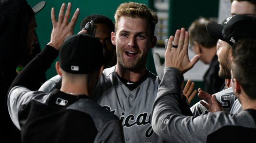 Con 2 jonrones de Davidson, Medias Blancas vencen a Reales
