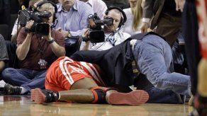 Mutombo dice adiós a la NBA tras lesión