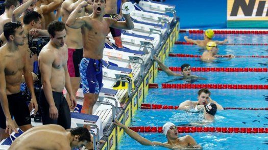Brasil consigue el récord del mundo en 4x200m en Mundial de natación en piscina corta