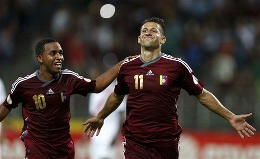 Venezuela no se rinde: vence y elimina a Perú