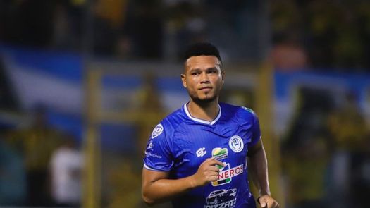 Rolando Blackburn vuelve a anotar con Victoria en el empate ante Lobos