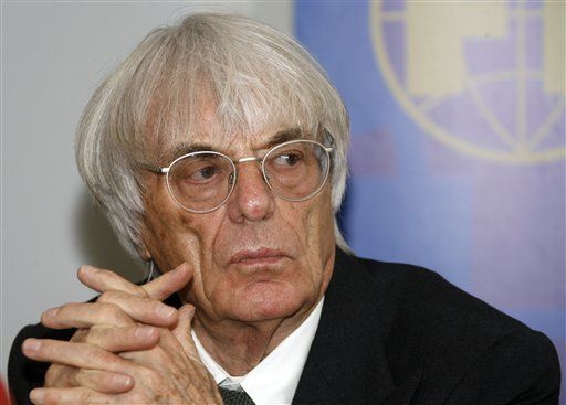 F1: Ecclestone lamenta furor por elogios a Hitler