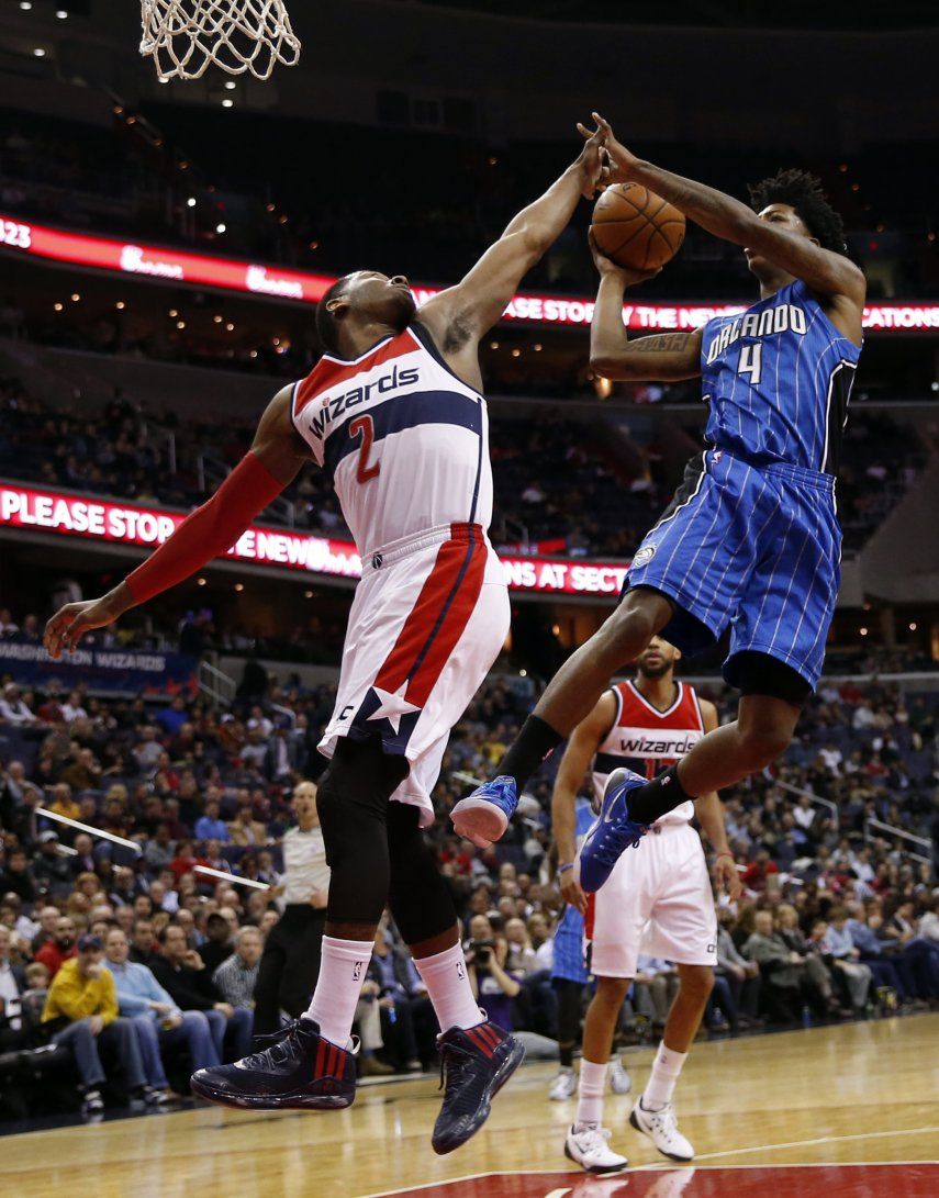 Wall, cerca del triple doble; Wizards vencen al Magic