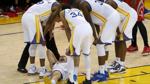 Thompson, base de Warriors, sufrió conmoción cerebral