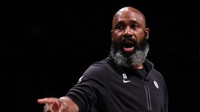 NBA: Jacque Vaughn asumirá el cargo como coach de los Nets