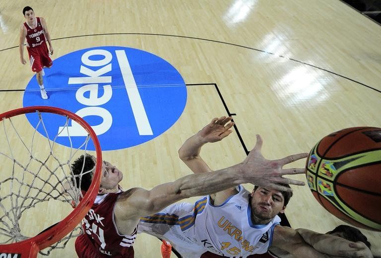 Ucrania se impone a Turquía en el grupo C del Mundial de básquet