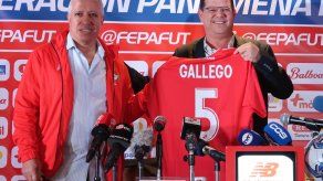 Américo El Tolo Gallego presentado oficialmente como DT de Panamá